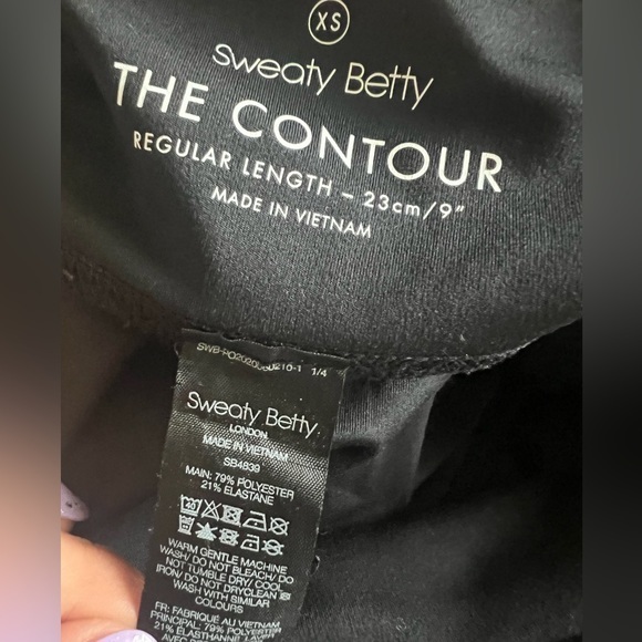 Sweaty Betty The‎ Contour Black Shorts NWOT XS - Picture 3 of 4